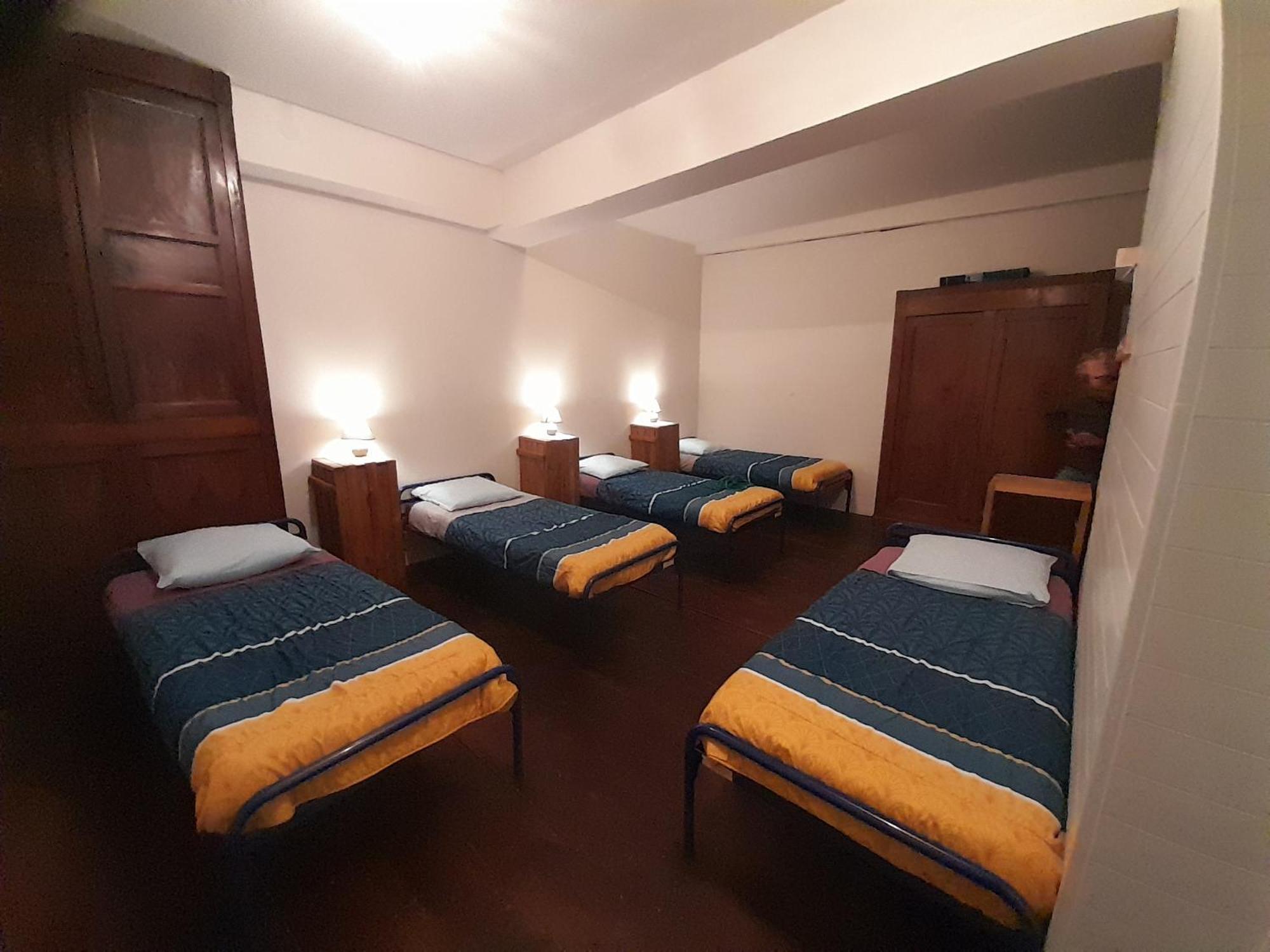 אולורן-סנט-מארי Chambres D'Hotes L'Oustal מראה חיצוני תמונה